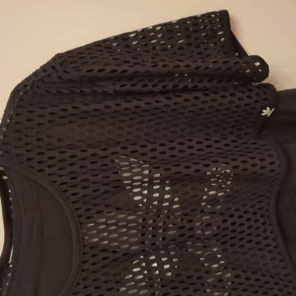 Adidas two piece t-shirt size L - Picture 2 of 9